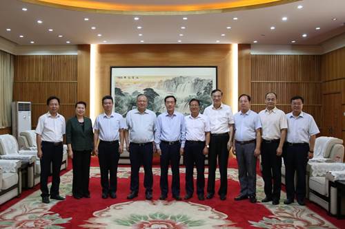 说明: http://www.peczzu.edu.cn/__local/6/12/86/8D6F6B6EF6B16C3A9DC00656046_5B411E15_19709.jpg